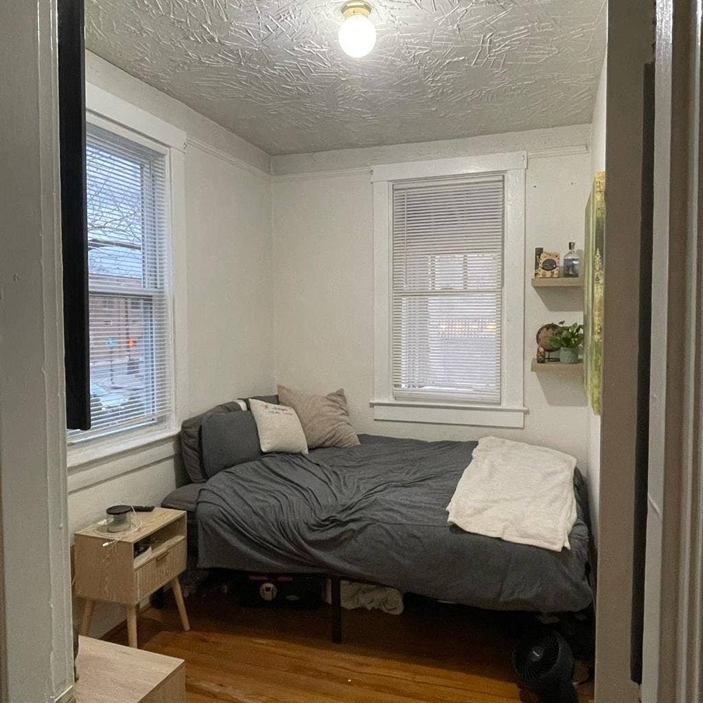 Room for rent in Alexandria VA