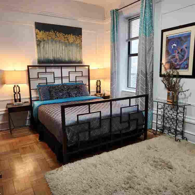 LARGE  ROOM - AVAILABLE OCTOBER 1st