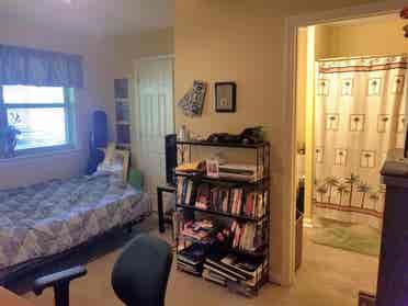 Charming room in Ooltewah!