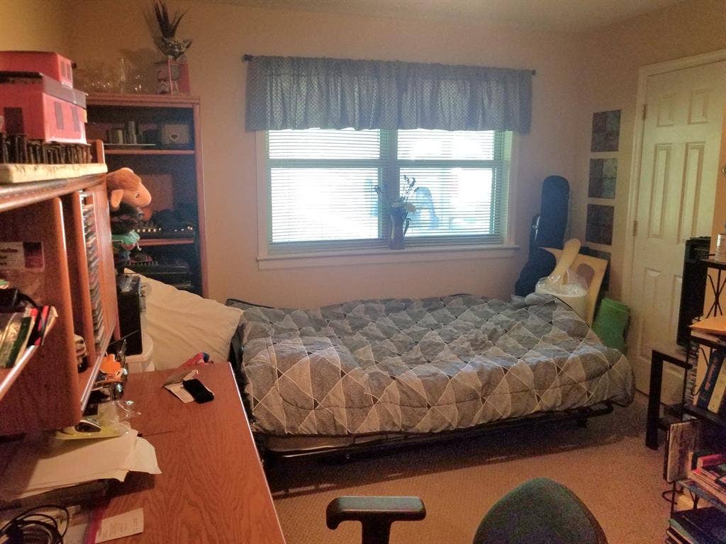 Charming room in Ooltewah!