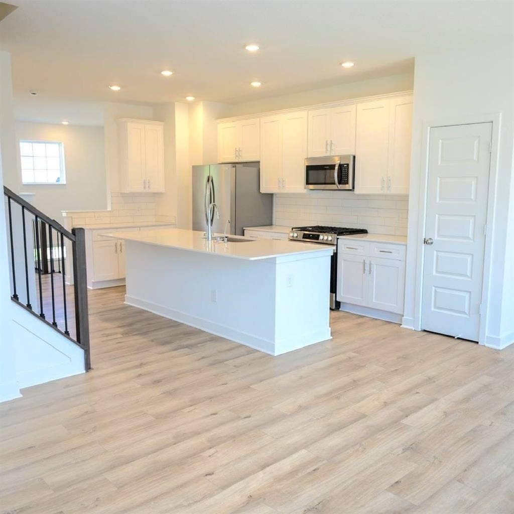 Beautiful newly Built Townhome