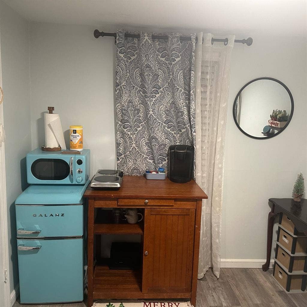 ROOM FOR RENT  MINS FROM FT CAMP