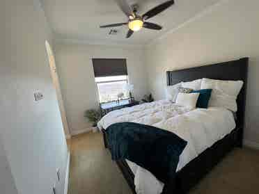 Luxury Lake Las Vegas Room for Rent