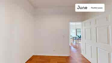 3 BR in Chicago