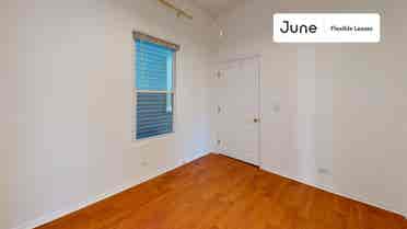 3 BR in Chicago