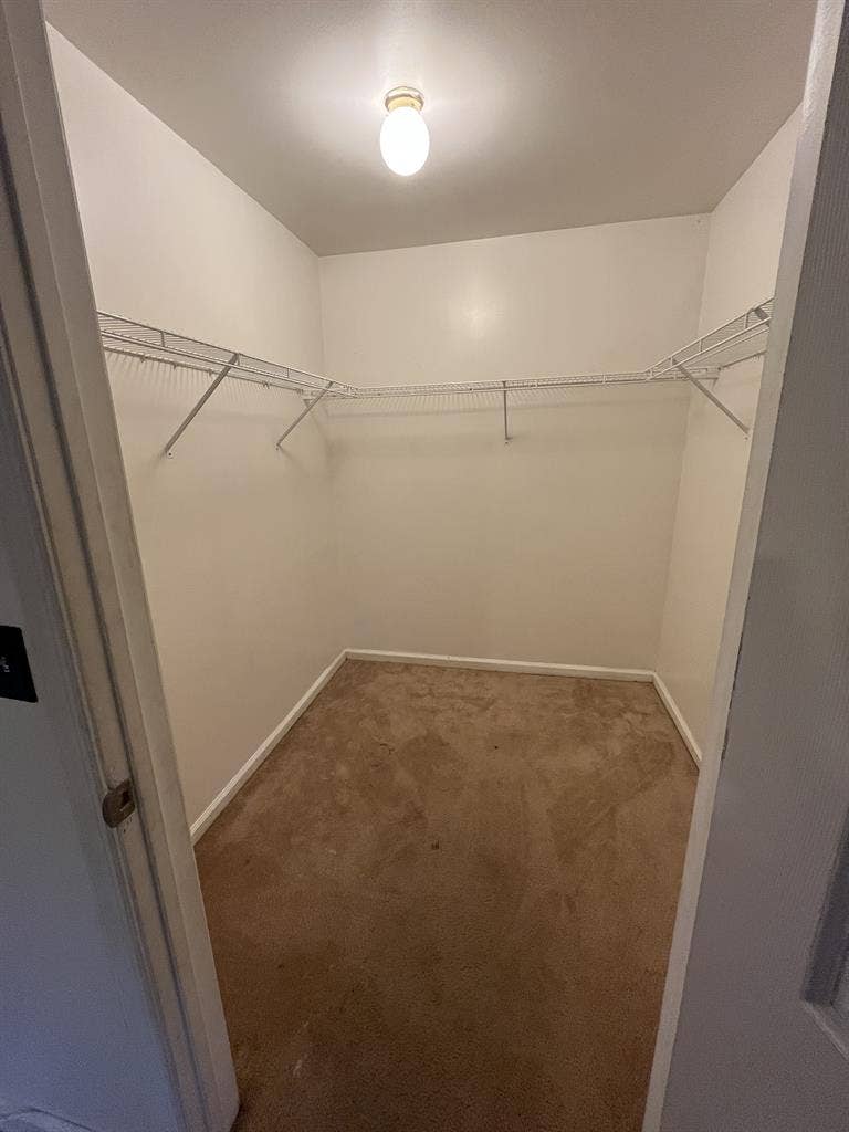 master bedroom for rent on 3rd fl