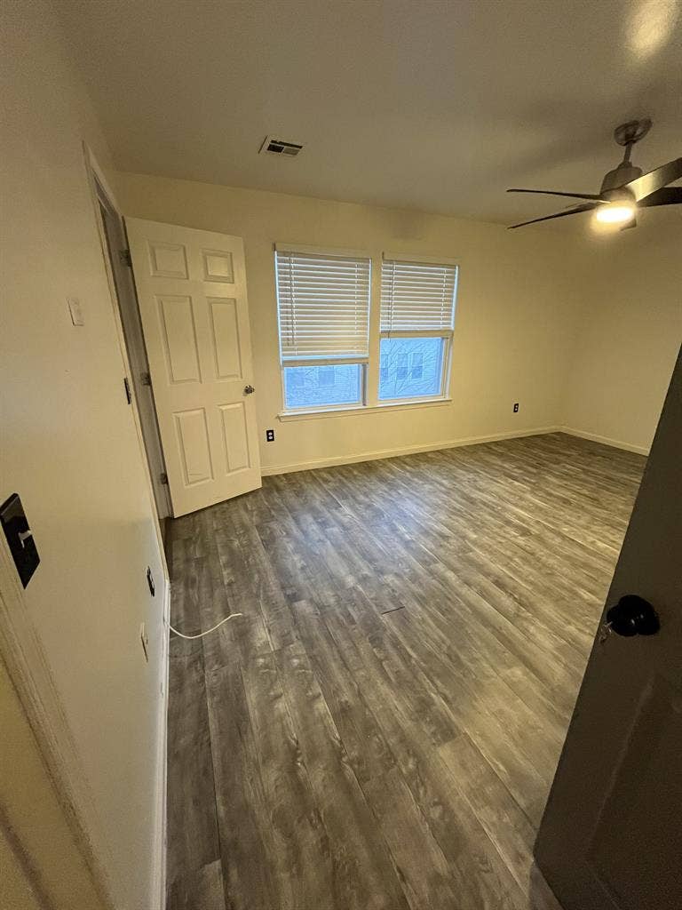 master bedroom for rent on 3rd fl