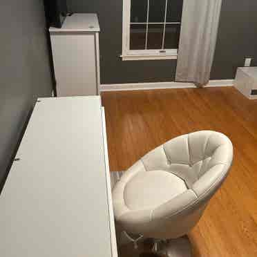 2 Large Rooms Available in Vineland