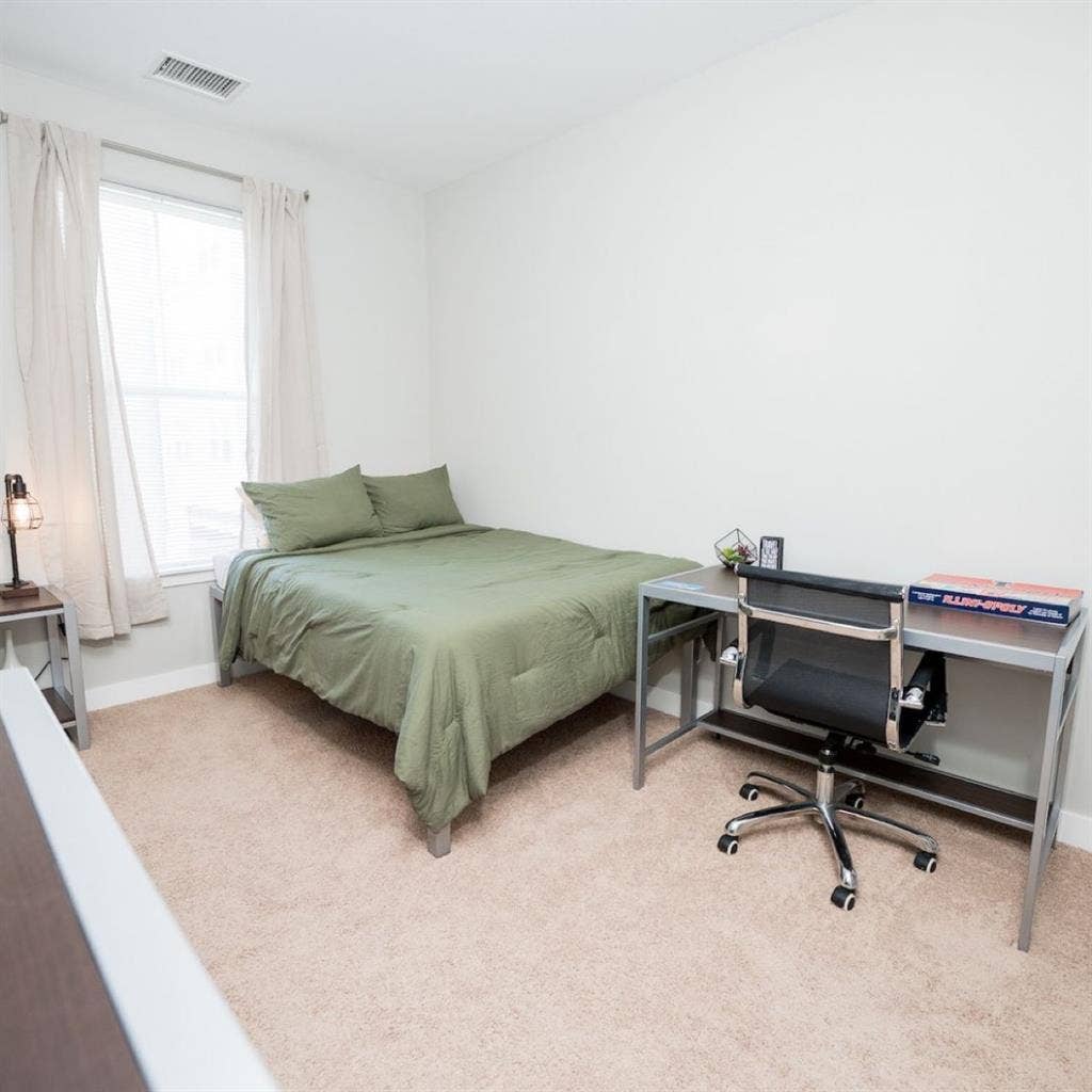 Campus Circle Apartment Sublease