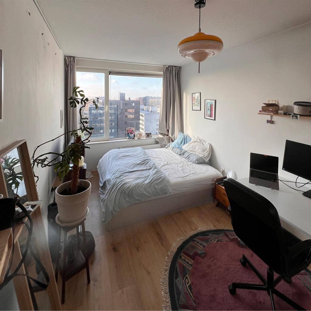 Sublet from end dec to start of 
feb