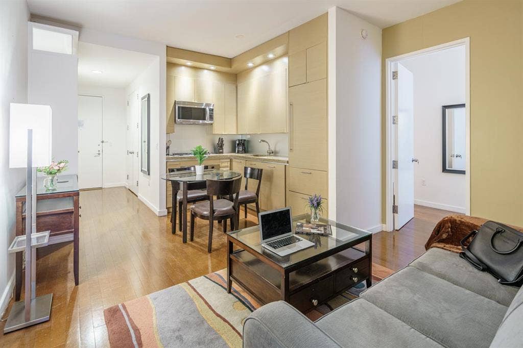 ✨Fully Furnished Sublet in Midtown✨