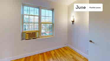 4 BR in New York City