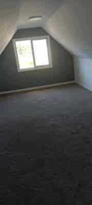 Unfurnished room
Ready for move in