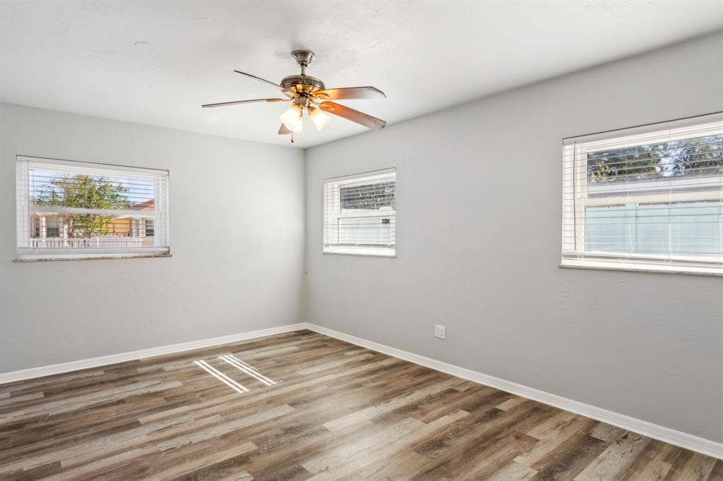 Bedroom in Newly Renovated Home!