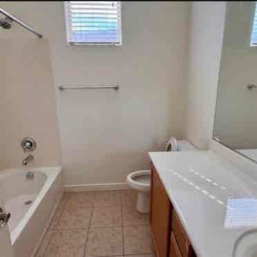 Room for rent with private bathroom