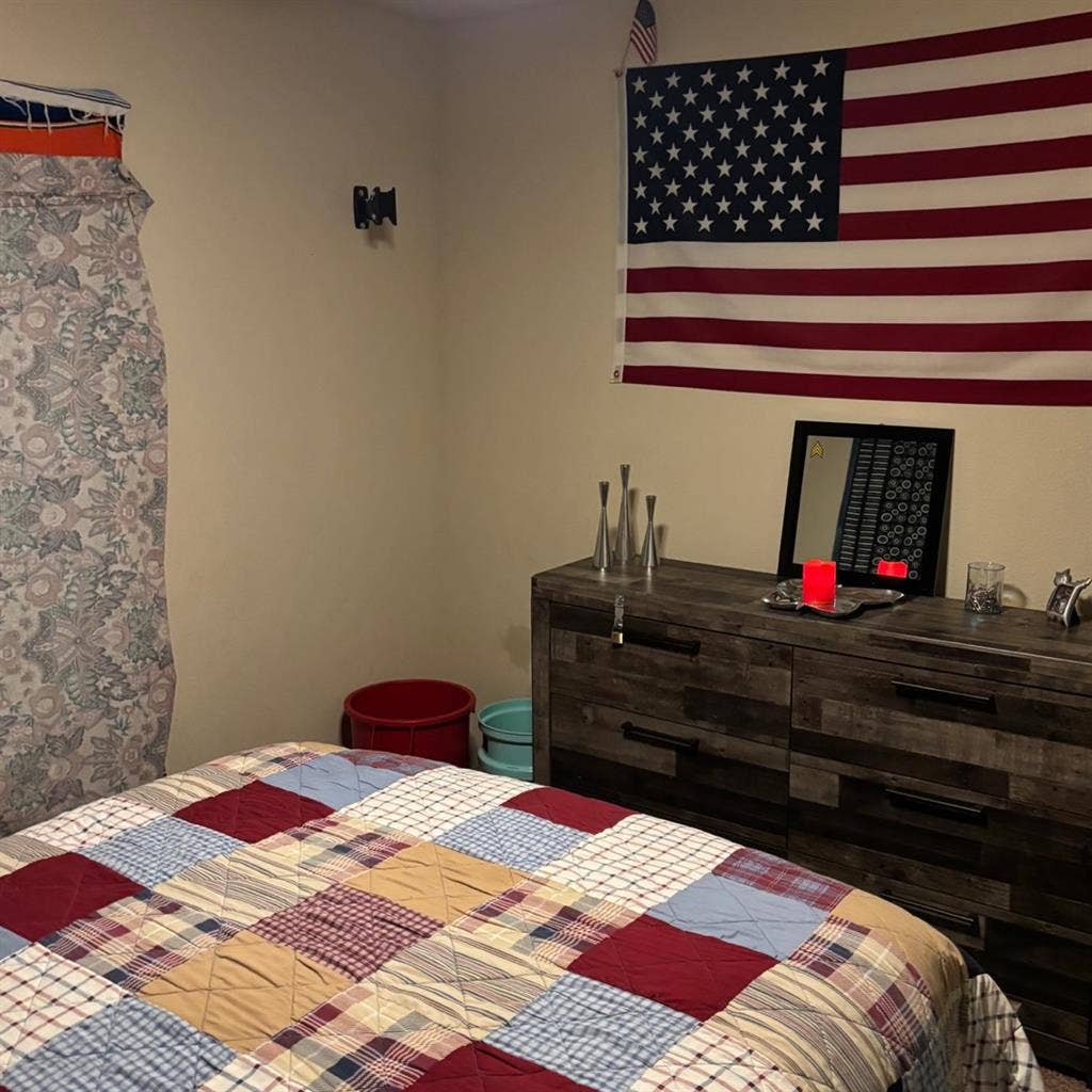 Elgin - Room for Rent