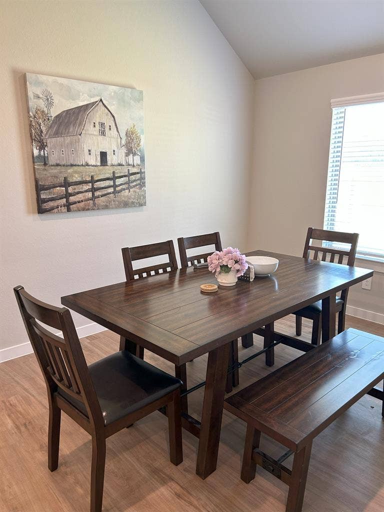 Room in new house w/tree line view!