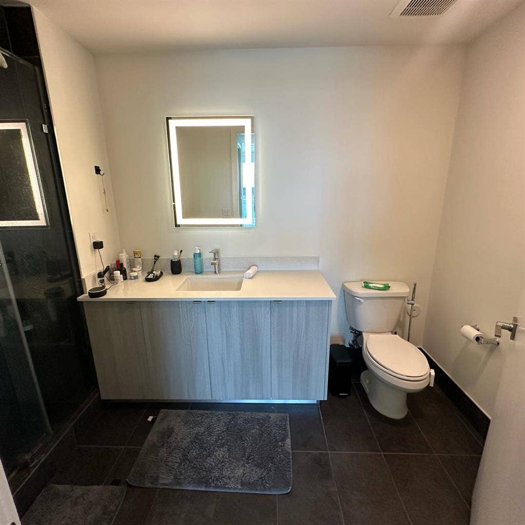 Room for rent - private bath