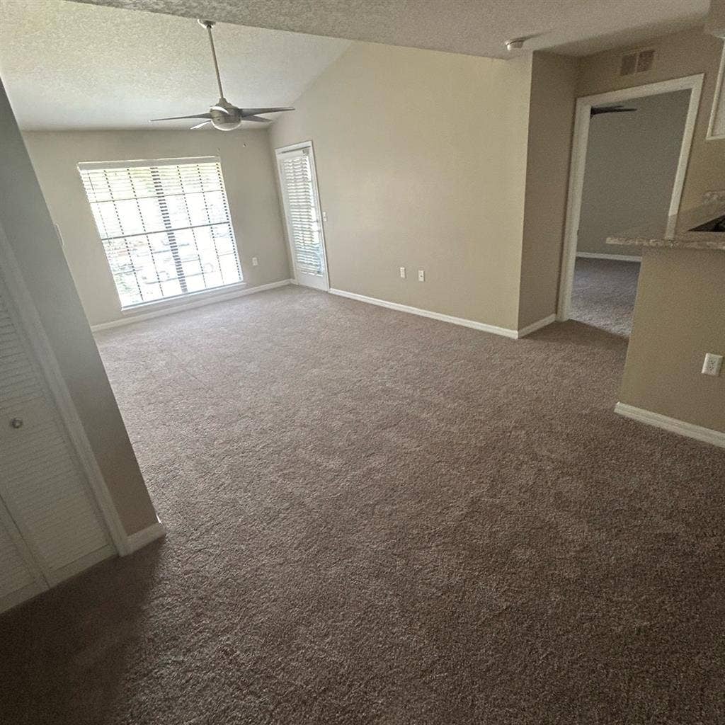 Master Bedroom for rent