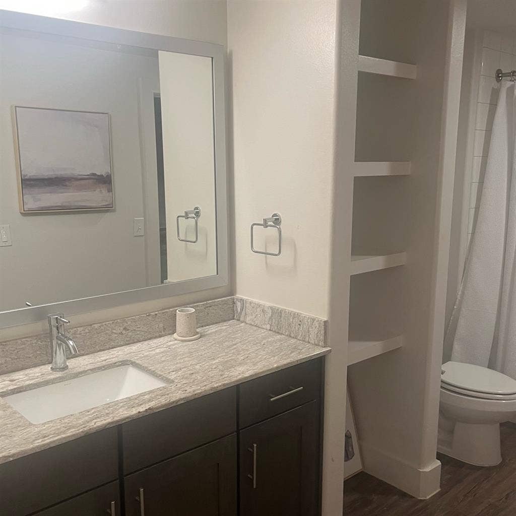 Furnished 1 bed with own bathroom