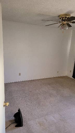 MASTER BEDROOM FOR Rent