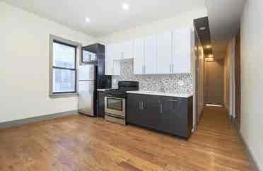 Furnished Room in Crown Heights