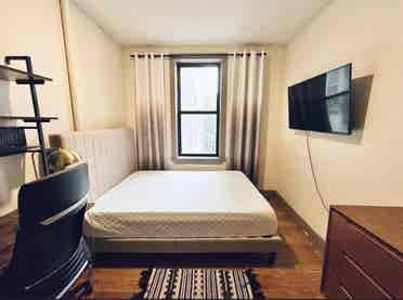 Furnished Room in Crown Heights