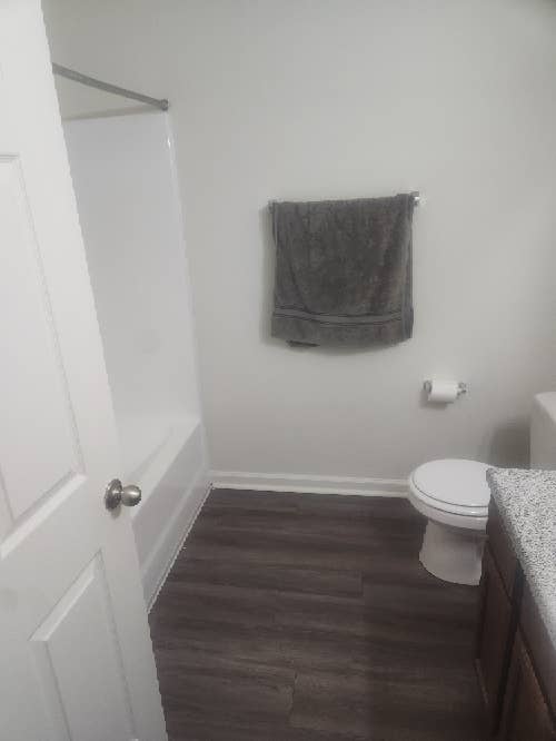 Room for Rent in Greenwood