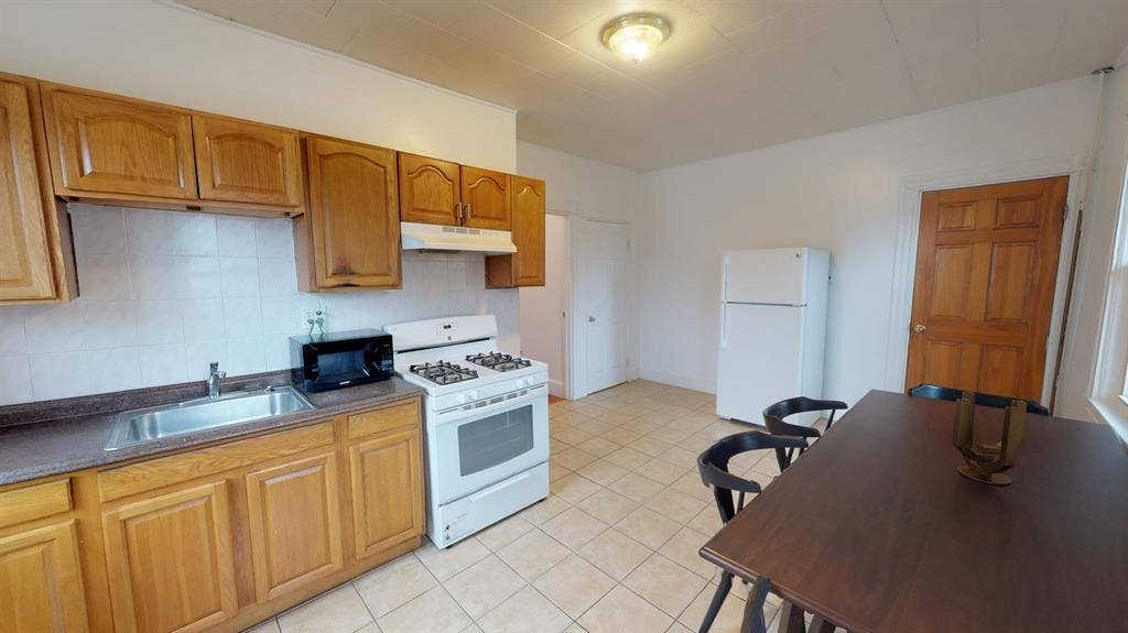 1 BR in Dorchester