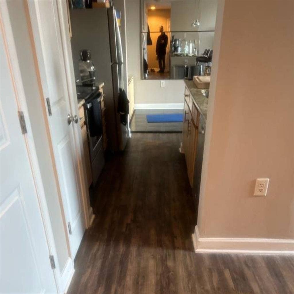 Huge 1bed/private bath in ba