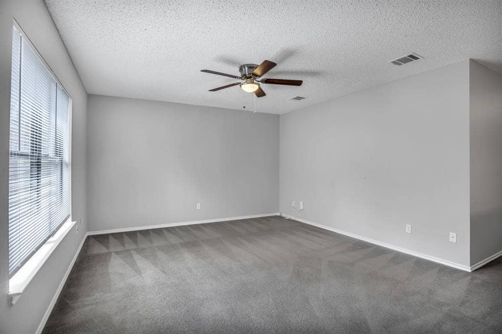 1 BR in Austin