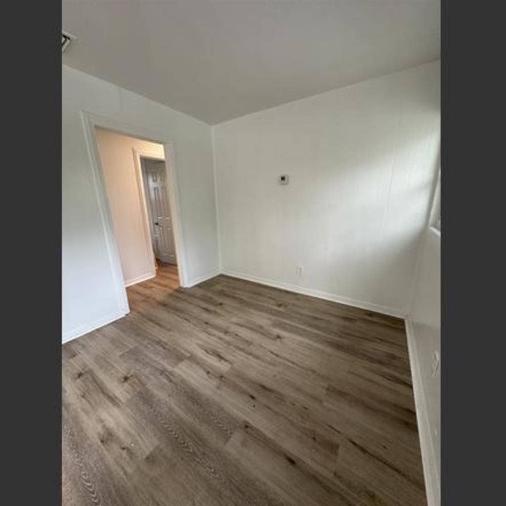 Downtown apartment move in Jan 1st