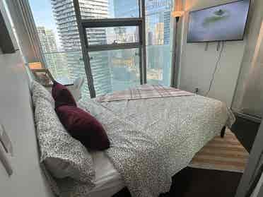 Deluxe Bedroom in Downtown Toronto