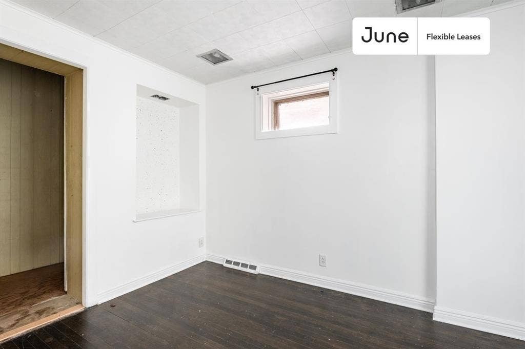 3 BR in Chicago