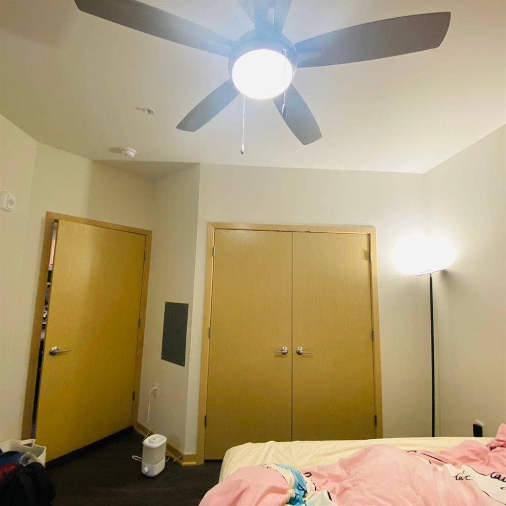 🌟Female roommate wanted for b