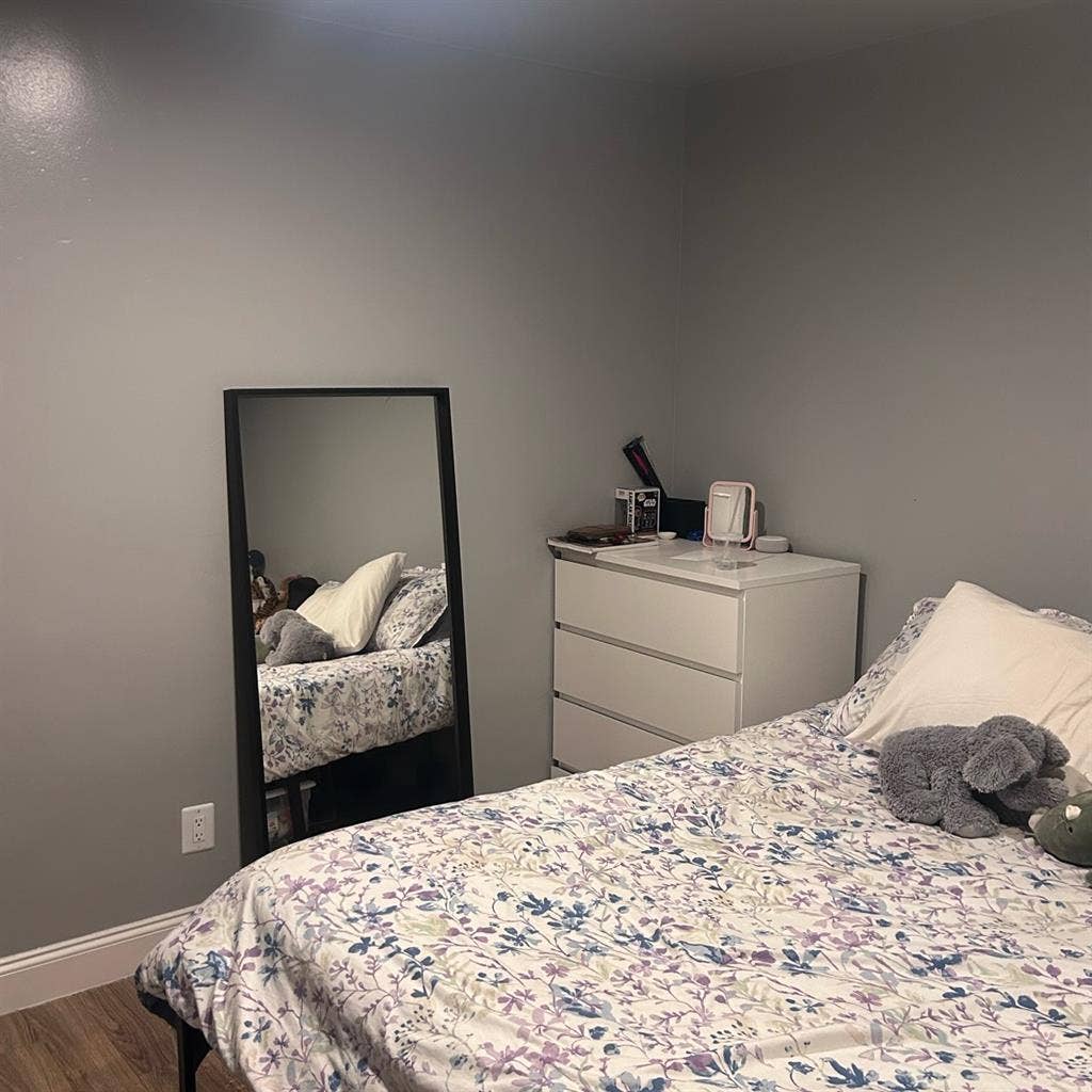 ROOMMATE NEEDED FOR A SHARED ROOM