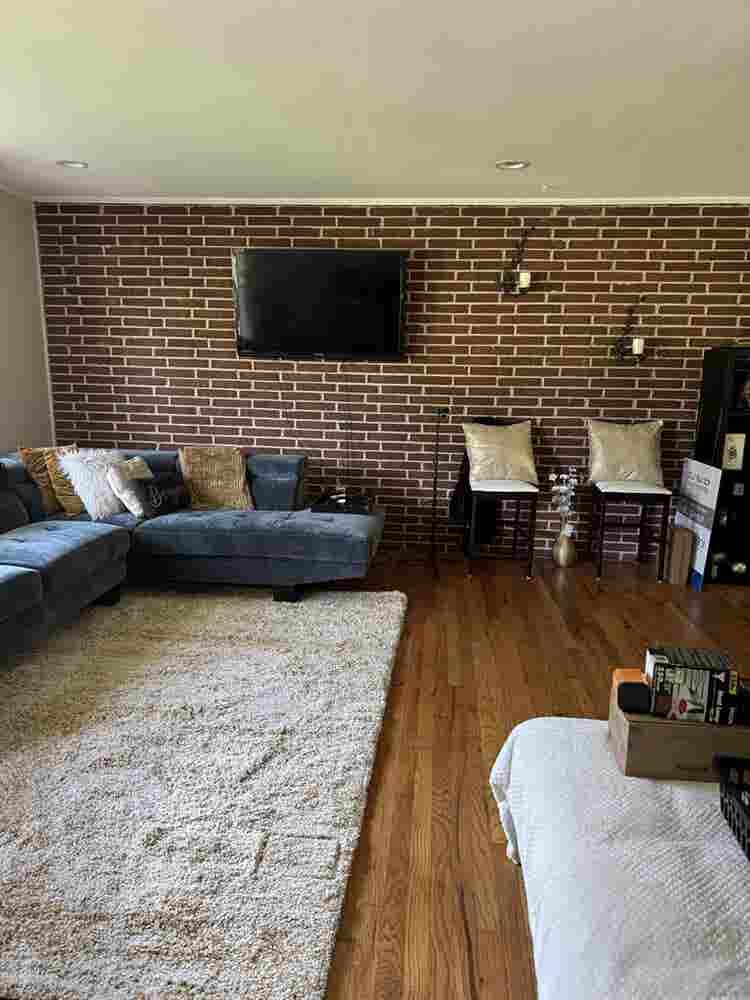 Furnished room for women available.