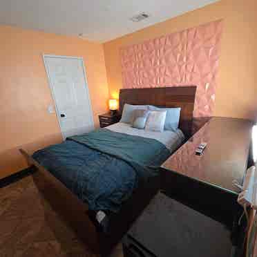 FURNISHED ROOM  MILE FROM WALMAR