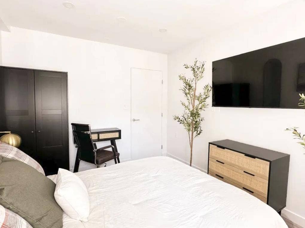 Furnished Room in Fort Greene