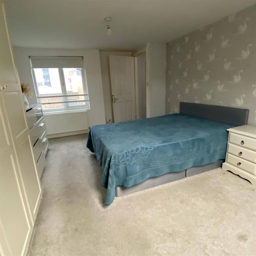 Large spacious double room