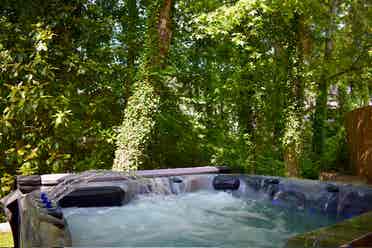 Spacious Room with Jacuzzi