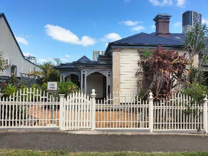 Harris park house for rent