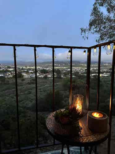 Cozy 1-Bed 
Apt. Canyon Views