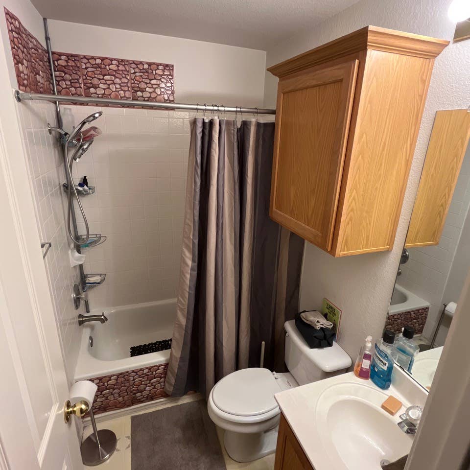 Nice room in large home available