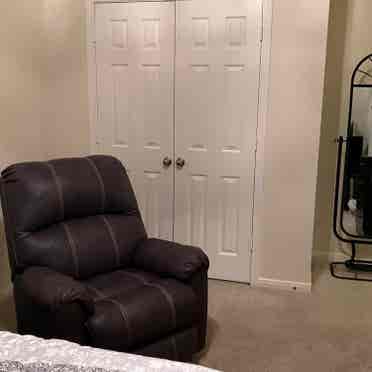 Spacious Room for Rent in Schertz.