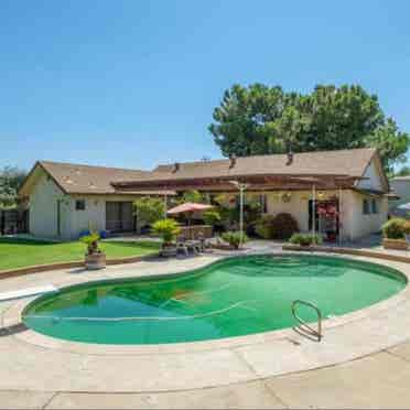 Country living near Clovis South