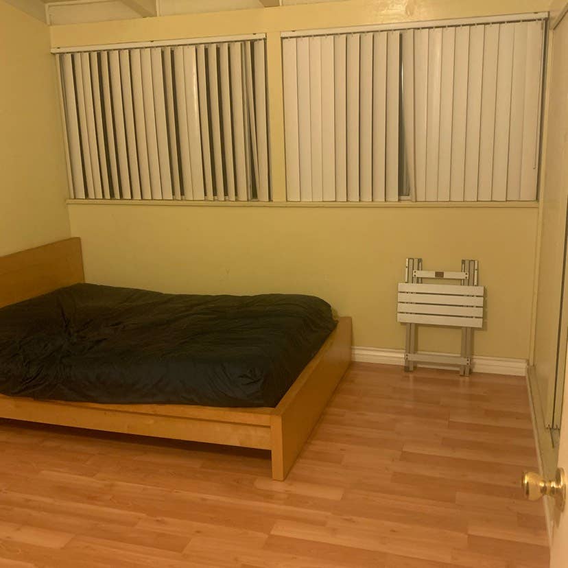 Room for rent in Garden Grove