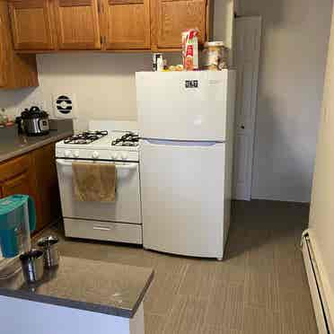 SUMMER SUBLEASE MAY-JUL/AUG