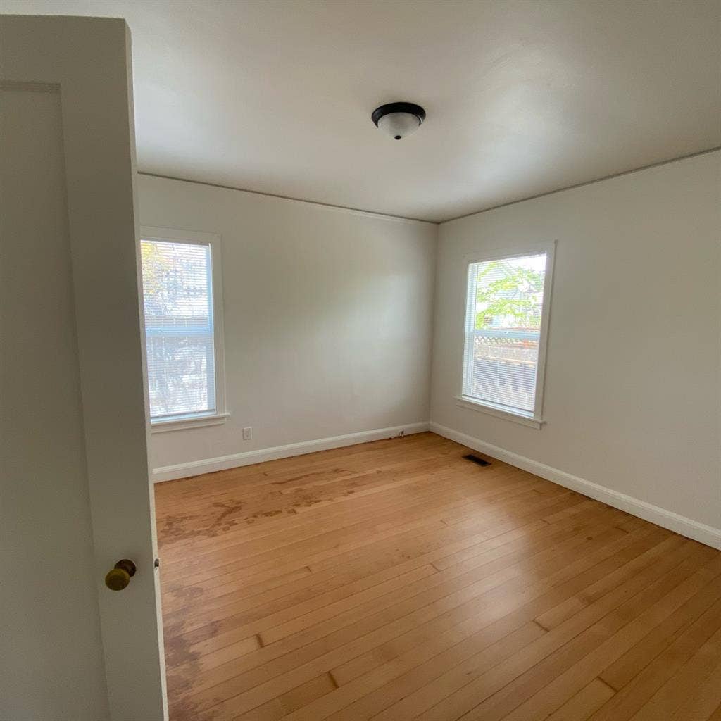 Private room for rent in Petalumaa