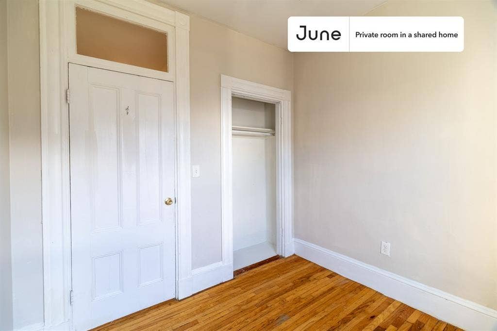 4 BR in Boston